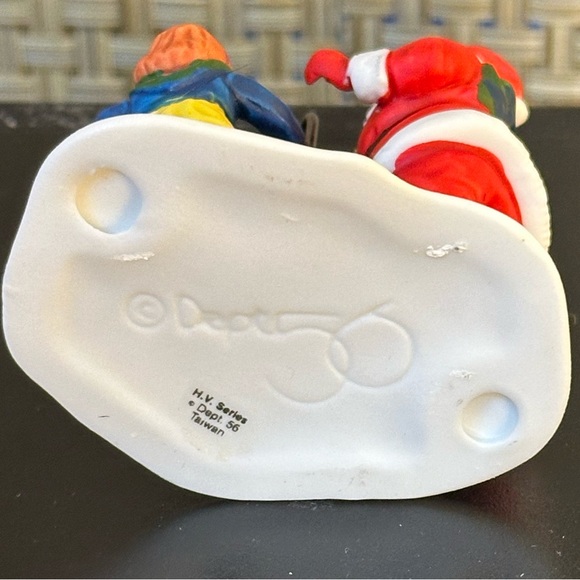 ๐๐HP๐Department 56 "Tis The Season" Heritage Village Bell Ringing Santa - Picture 8 of 10